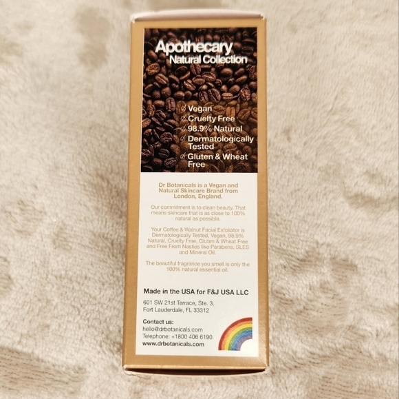 Dr. Botanicals Coffee & Walnut Superfood Renewing Facial Exfoliator - Picture 3 of 9